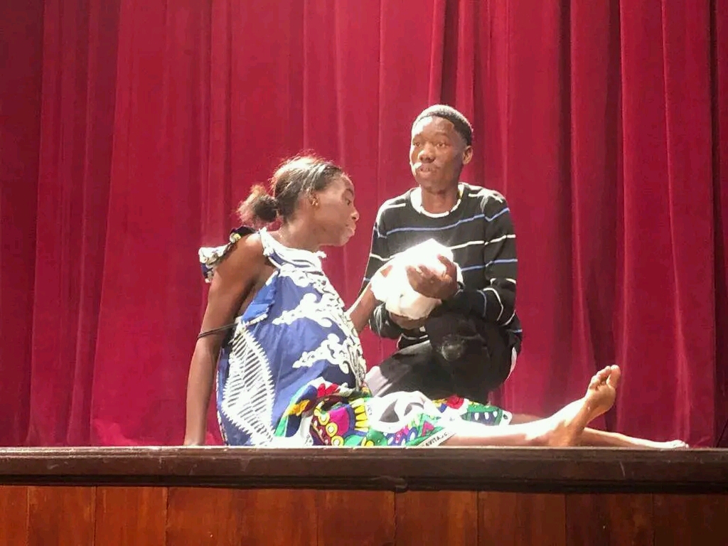 FETESY tambin fui nioa Presentacin de la obra ganadora de Bata La Madre no solo es tu progenitora