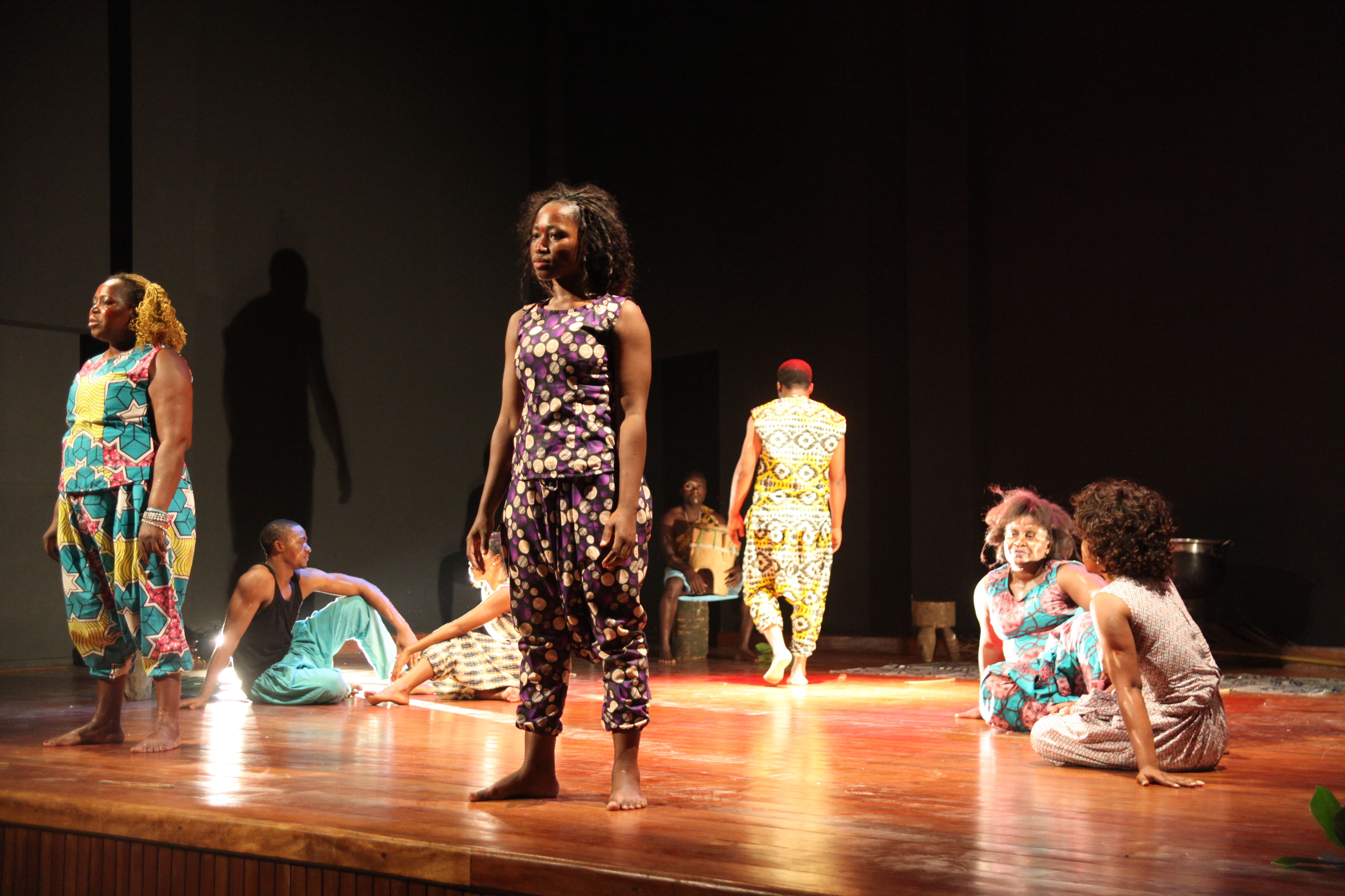 Charla coloquio 14 aos de Bocamandja