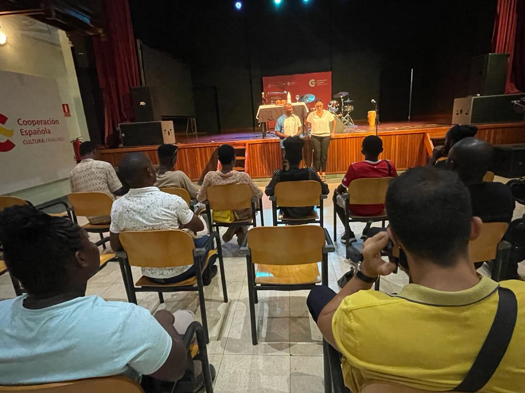Residencia AfrOeste