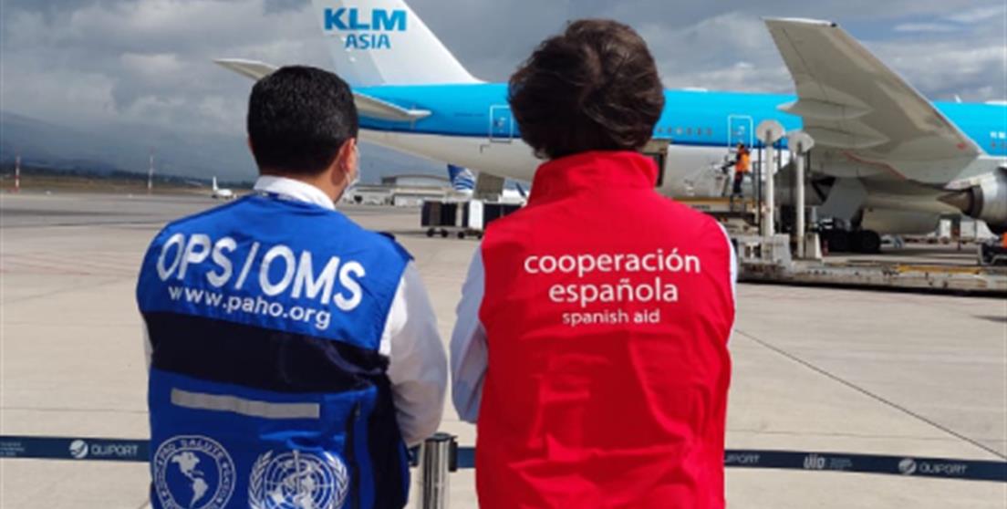 España envía más de 100.000 dosis de AstraZeneca a Ecuador